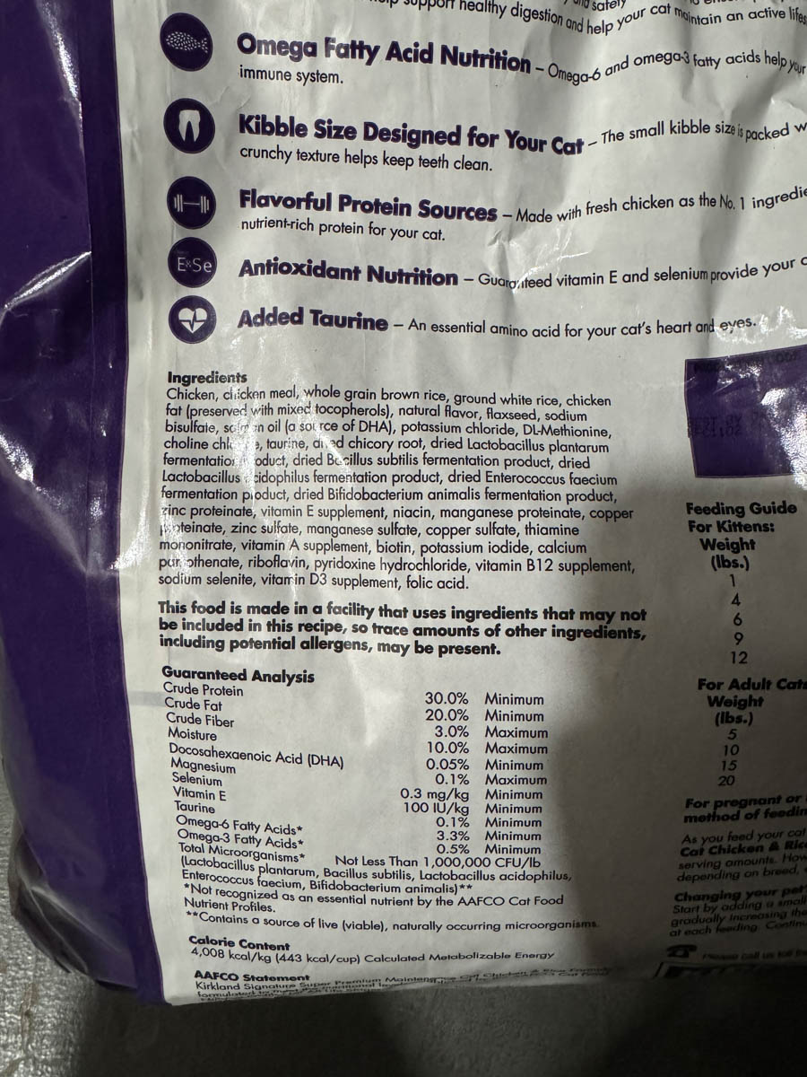 back side of cat food bag