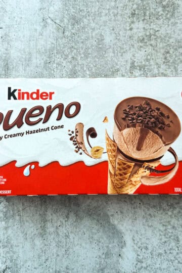 Kinder Bueno ice cream cone with creamy hazelnut flavor, 10-pack.